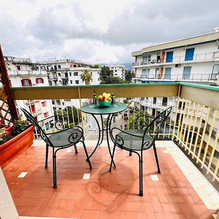 Azzurrissima Home-B&B Sorrento Centro Экстерьер фото