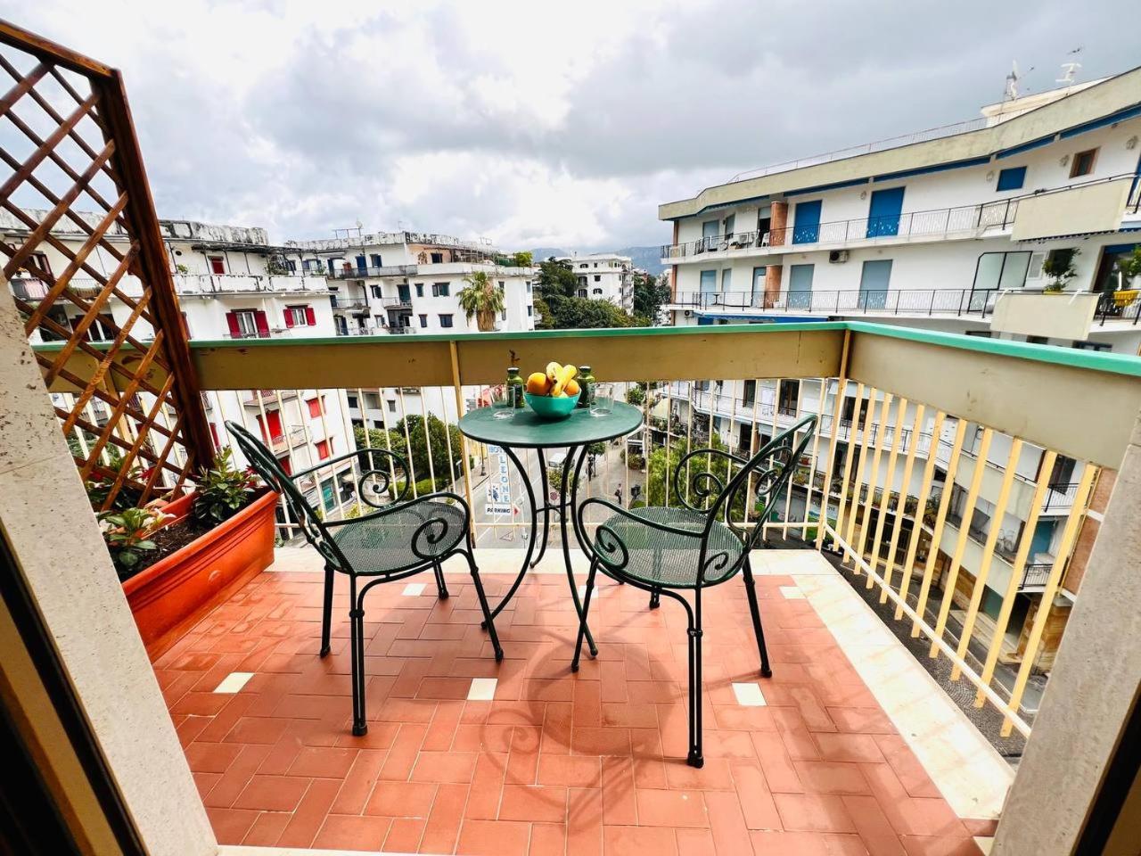Azzurrissima Home-B&B Sorrento Centro Экстерьер фото